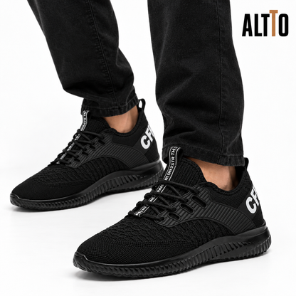 ALTTO KNIT negra puesta con jeans