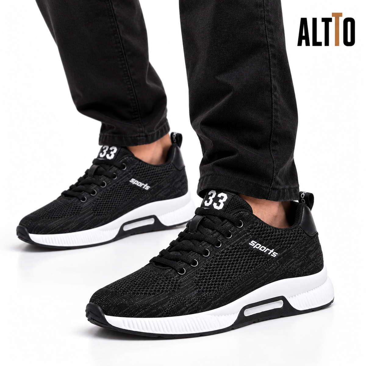 ALTTO SPORT negra puesta con jeans